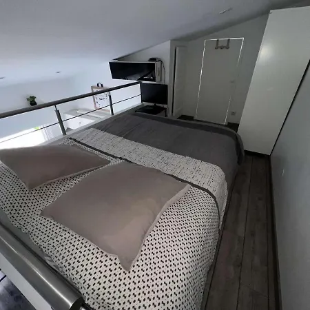 Mezzanine Avec Clim, Piscine, Proche Plage, Ascenseur, Lave-linge - Fr-1-702-27 *